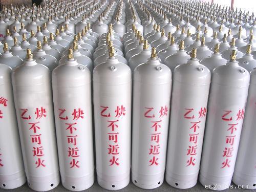 乙炔瓶、氧气瓶、丙烷瓶